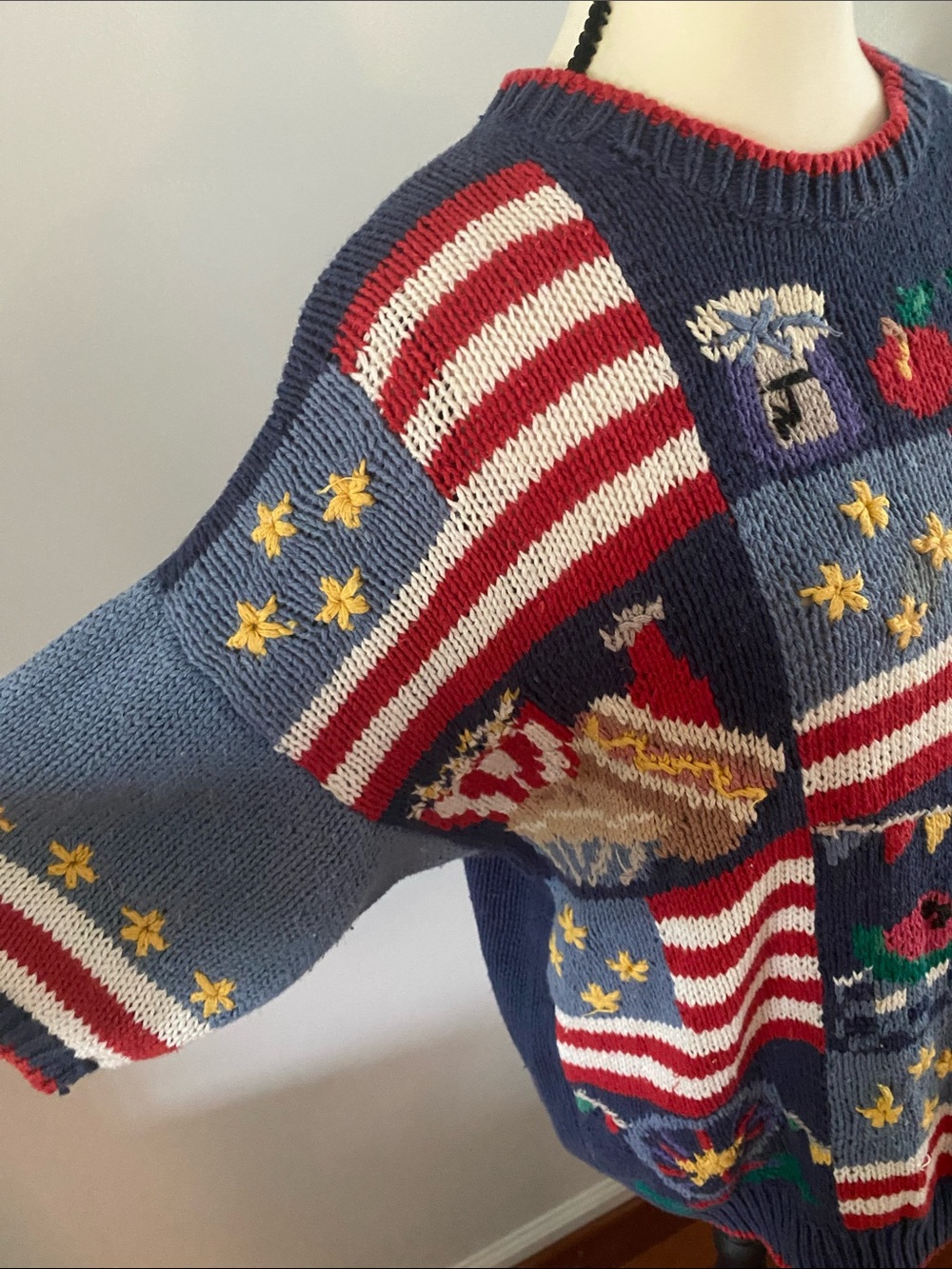 Northern Isles XL knitted by hand 4th of July sweater - Picture 4 of 11
